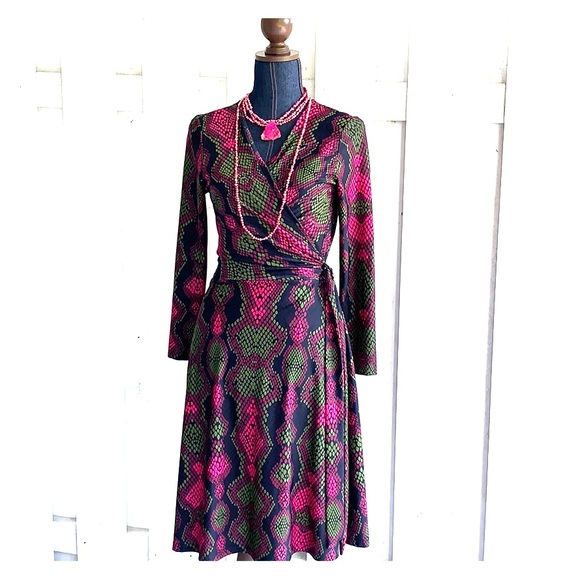 Jude Connally Dresses & Skirts - Jude Connally Wrap Dress SIZE SMALL